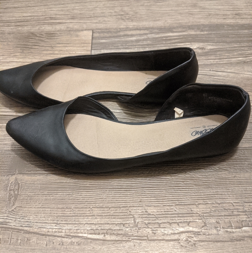 Black patent d'orsay flat